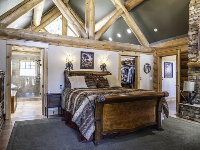 61072 Devils Ladder Road, Mountain Center CA: https://media.crmls.org/mediaz/3b384f80-19f4-4810-8b8d-a40aa5aecb2b.jpg