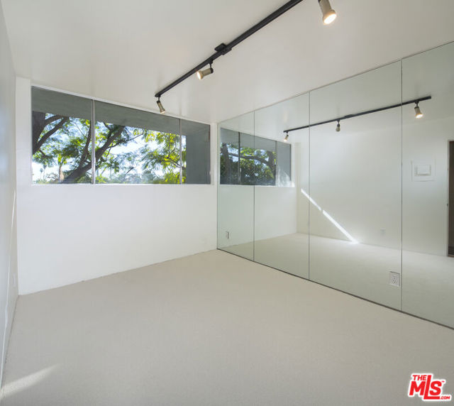 11699 Brookhaven Avenue, Los Angeles CA: https://media.crmls.org/mediaz/3b396a78-cf95-49e9-9887-0fefb0cf5bf3.jpg