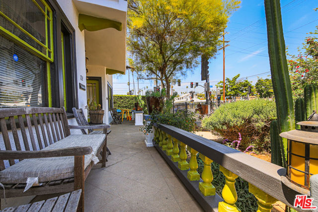 132 N Avenue 57, Los Angeles CA: https://media.crmls.org/mediaz/3b397cf2-1e89-4691-bc9b-135f27dcc6c8.jpg