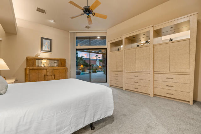 12 Boulder Lane, Rancho Mirage CA: https://media.crmls.org/mediaz/3b39eacb-0494-434b-b525-ba85c1437e11.jpg