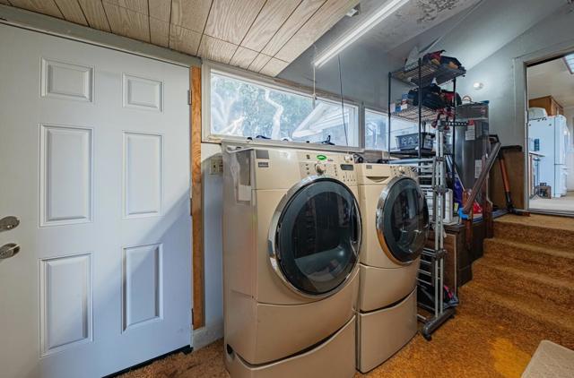 905 W Blanco Road, Salinas CA: https://media.crmls.org/mediaz/3b3a32de-3758-42d6-bd06-de1cd59d2693.jpg