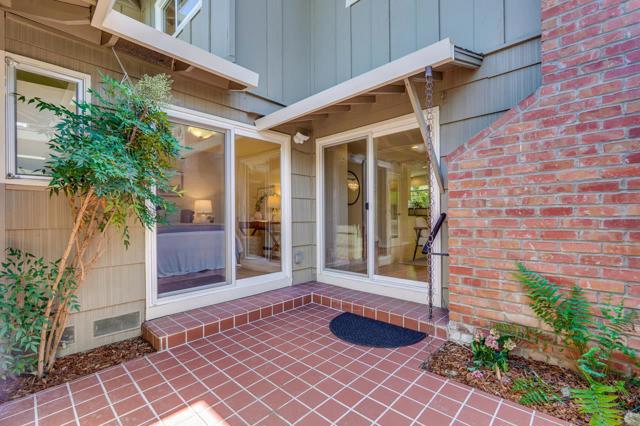 411 Lotus Lane, Mountain View CA: https://media.crmls.org/mediaz/3b3aee8b-94a5-4ce0-a2e8-34cb7d8930d4.jpg