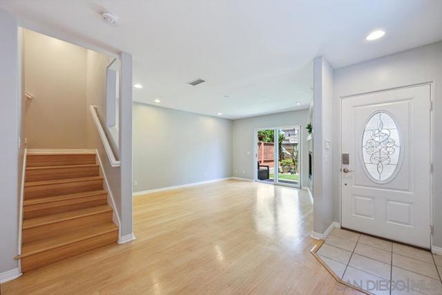1427 Hornblend, San Diego CA: https://media.crmls.org/mediaz/3b3b3f87-b36c-4870-b1a9-1dd6d6282842.jpg