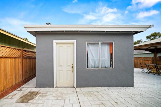 510 Francis Avenue, Seaside CA: https://media.crmls.org/mediaz/3b3b93ea-fb4f-4a06-a79e-85afe5a5917c.jpg