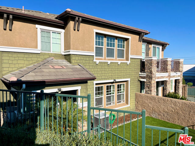 16414 W Nicklaus Drive,  CA: https://media.crmls.org/mediaz/3b3c516d-f6ca-472d-b90c-0b69a5cd4cf5.jpg