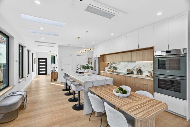 747 W Washington Avenue, Sunnyvale CA: https://media.crmls.org/mediaz/3b3ce25f-1374-4a2d-b2e9-c8ccdf93c574.jpg