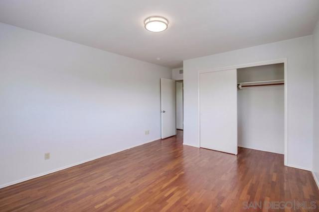 349 351 G Avenue, Coronado CA: https://media.crmls.org/mediaz/3b3d326c-0e89-411a-9a11-45ed04c1bb23.jpg