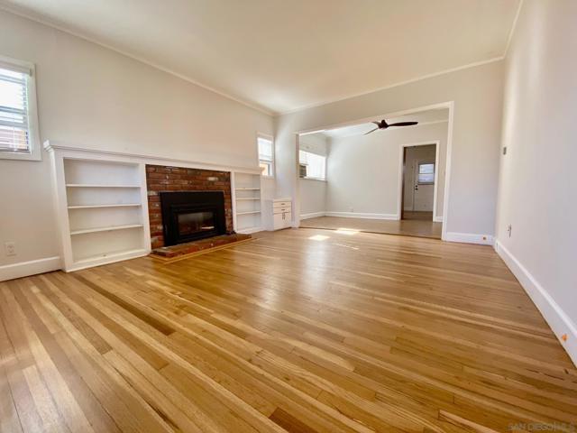 4830 4832 Utah St, San Diego CA: https://media.crmls.org/mediaz/3b3d6e5b-7aa6-443f-bf2b-1cc3e00c8d30.jpg