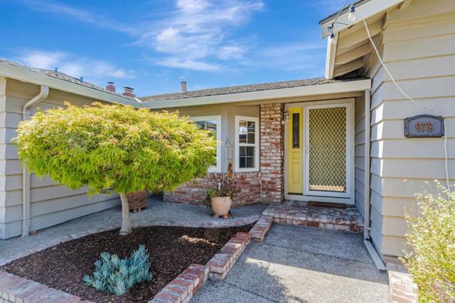 978 Woodgrove Lane, San Jose CA: https://media.crmls.org/mediaz/3b3dd392-5aa2-4847-89fe-06b74215c9a1.jpg