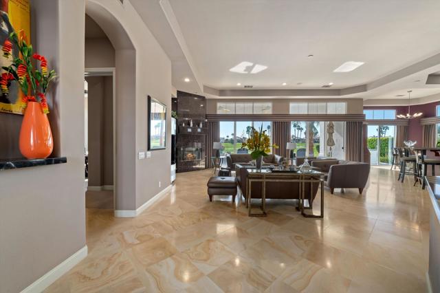 80315 Via Valerosa, La Quinta CA: https://media.crmls.org/mediaz/3b3de418-ecd8-4560-ae03-fe3cd15e4be6.jpg