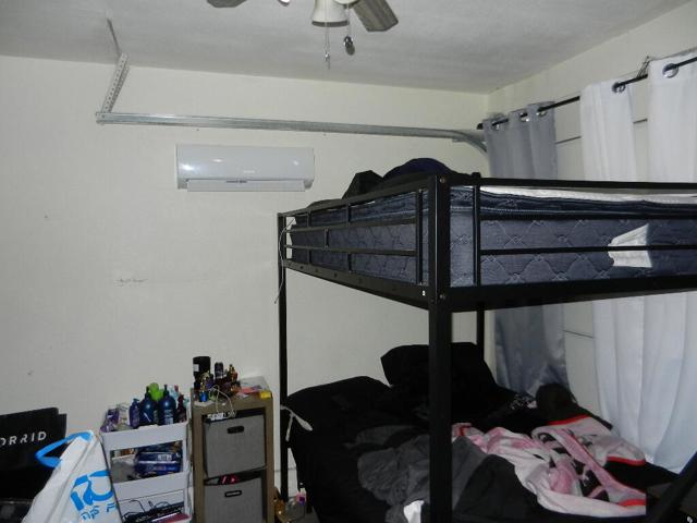82129 Crest Avenue, Indio CA: https://media.crmls.org/mediaz/3b3e2102-954d-4cb0-81b1-f8a89f6cb876.jpg
