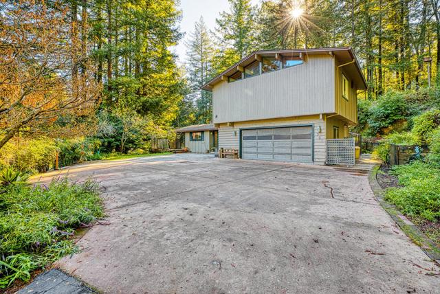 951 Jenny Way, Felton CA: https://media.crmls.org/mediaz/3b3e8a89-7939-4ec5-8e70-71de9a80efce.jpg