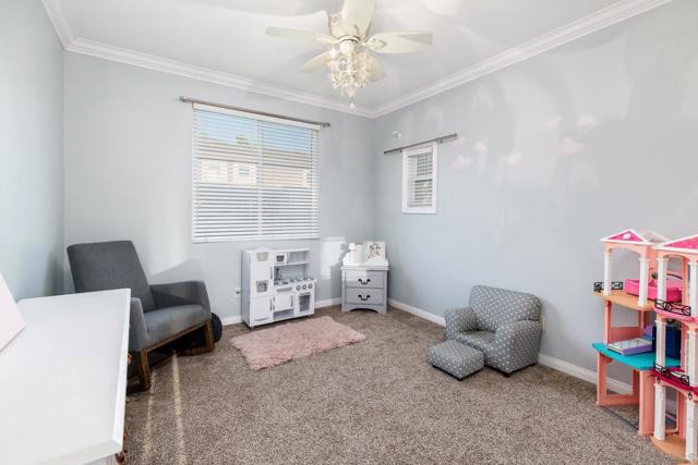6393 Paseo Aspada, Carlsbad CA: https://media.crmls.org/mediaz/3b407986-262f-4baa-bebe-585d3f8d8446.jpg