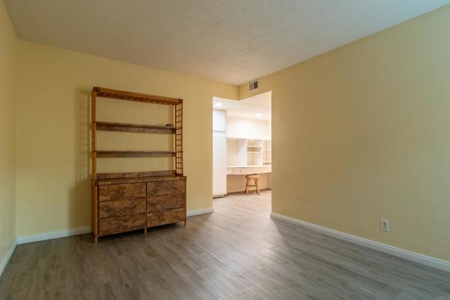 Detail Gallery Image 10 of 18 For 2929 Fire Mountain Dr #13,  Oceanside,  CA 92054 - 2 Beds | 1 Baths