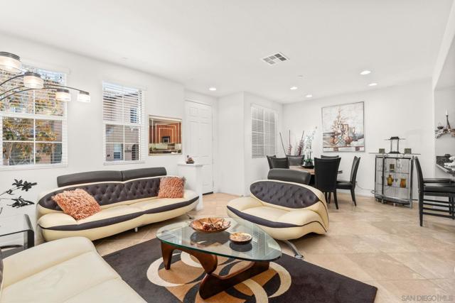 13033 Lamia Point, San Diego CA: https://media.crmls.org/mediaz/3b408363-30b5-4593-8165-b561f9f9ec71.jpg