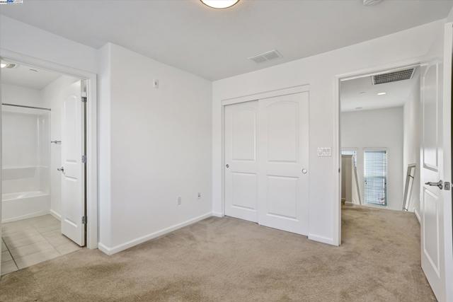 2890 Kew Ave, Livermore CA: https://media.crmls.org/mediaz/3b4143b0-2141-494f-8157-4483c90559d3.jpg