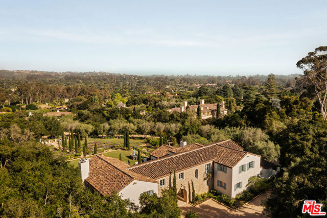 848 Picacho Lane, Santa Barbara CA: https://media.crmls.org/mediaz/3b4216ff-a4ac-41c7-a2e2-72cead3a0284.jpg