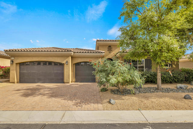 57816 Barristo Circle, La Quinta CA: https://media.crmls.org/mediaz/3b42b73b-719c-435e-bdc2-ea5380c115ff.jpg