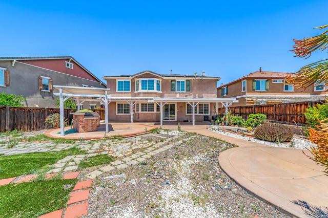 41013 Sunsprite St, Lake Elsinore CA: https://media.crmls.org/mediaz/3b435e3b-77a9-4ea0-af88-606e6c19b1ab.jpg