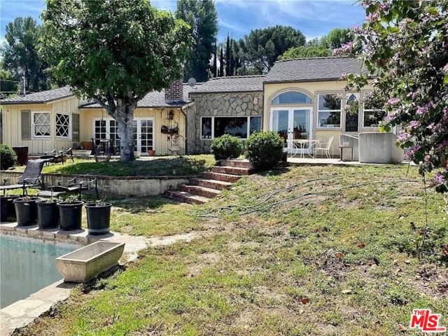 17941 KAREN Drive photo 5
