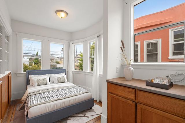 189 Lee Avenue, San Francisco CA: https://media.crmls.org/mediaz/3b45ae93-4510-4245-8228-92e67e6eafcc.jpg