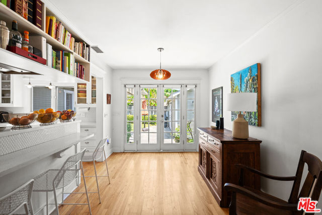 568 N Gower Street, Los Angeles CA: https://media.crmls.org/mediaz/3b4707d2-2657-401e-8fc4-12c67b22e8ab.jpg