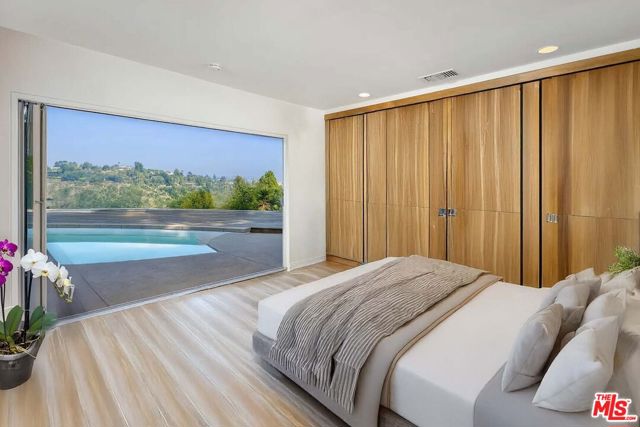 Drew Fenton | 1000 Stradella Road Los Angeles CA | MLS: 7195290