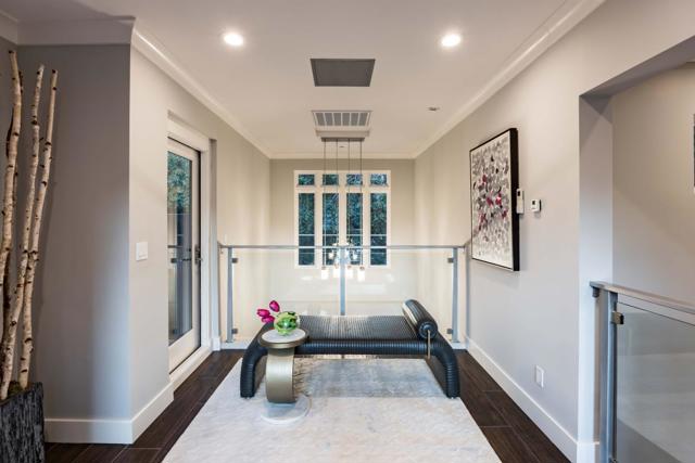 706 N San Antonio Road, Los Altos CA: https://media.crmls.org/mediaz/3b47385e-fc83-4677-b7c8-b2bfb0b9b41e.jpg