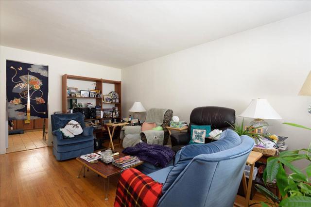 1931 Palm Avenue, San Mateo CA: https://media.crmls.org/mediaz/3b4aa2d4-2cd4-40fd-a215-f5c795207cbf.jpg
