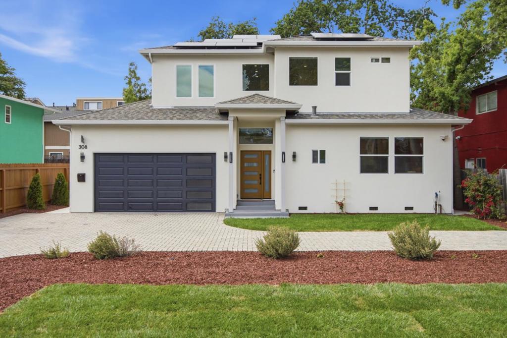 308 Redwood Avenue