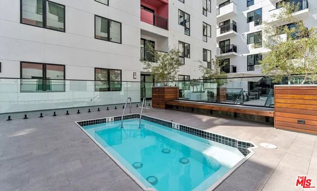 1234 Wilshire Boulevard, Los Angeles CA: https://media.crmls.org/mediaz/3b4cbede-6a27-4acc-878b-137c6854b7b9.jpg