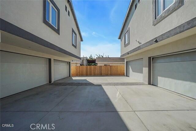 729 S Kern Avenue, Los Angeles CA: https://media.crmls.org/mediaz/3b4cef4e-c275-4045-87e0-acd06957cd17.jpg