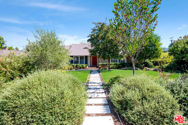 4638 PLACIDIA Avenue photo 3