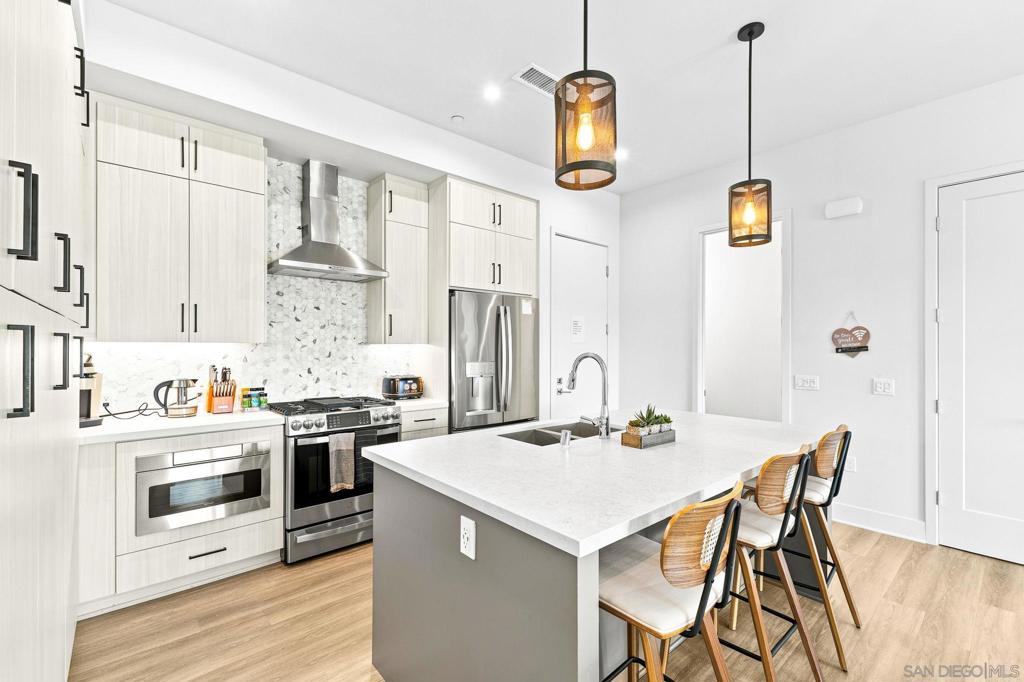 1055 32nd St. - photo 8