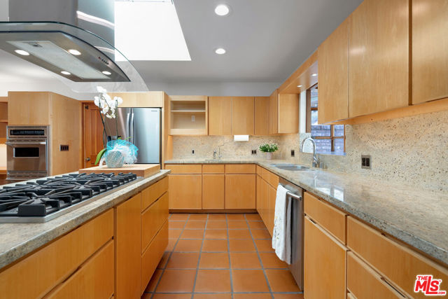 5942 Paseo Canyon Drive, Malibu CA: https://media.crmls.org/mediaz/3b4e75c4-19be-4143-8ad5-5d8e5b8b34f0.jpg