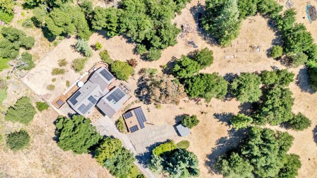17900 China Grade Road, Boulder Creek CA: https://media.crmls.org/mediaz/3b4e8402-693c-4ac1-9e90-d236011ca103.jpg