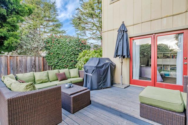 135 Seabreeze Place, Aptos CA: https://media.crmls.org/mediaz/3b4eb242-82f9-449d-a6a7-c7602ccaabd1.jpg