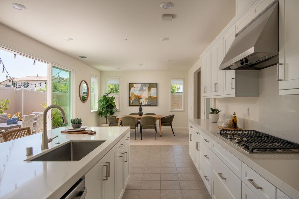 1860 Artemisia Ct - photo 11