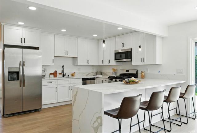 Detail Gallery Image 6 of 24 For 305 Spruce St, Chula Vista,  CA 91911 - 5 Beds | 2/1 Baths