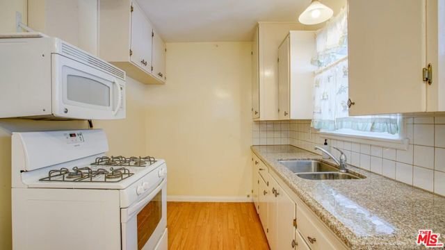 404 West Windsor Road photo 4