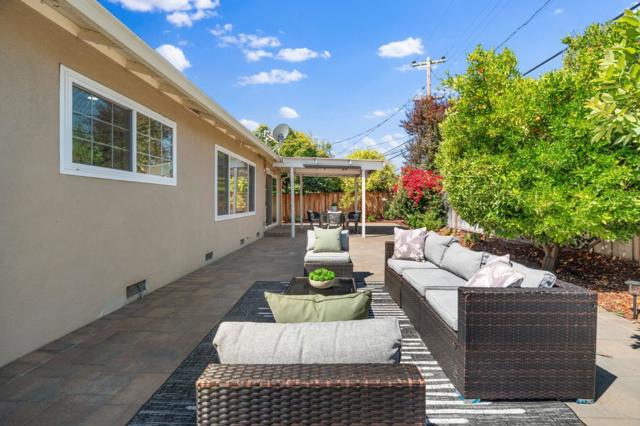 689 Springwood Drive, San Jose CA: https://media.crmls.org/mediaz/3b50285c-2a96-4553-9a9d-af6cfb0415a0.jpg