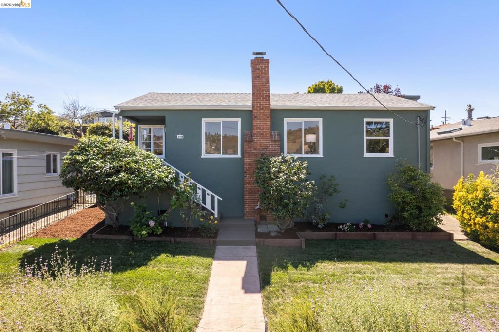 1621 Mendocino St