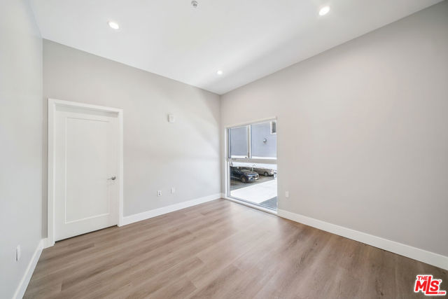 1223 North Hayworth Avenue, 9 photo 20