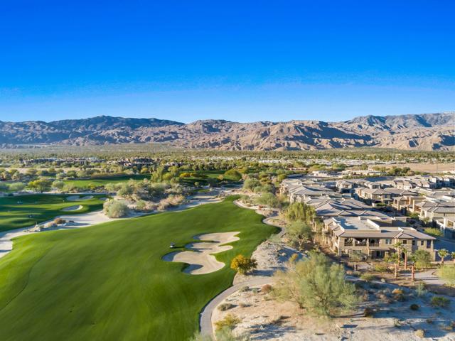 603 Retreat Circle, Palm Desert CA: https://media.crmls.org/mediaz/3b5167d7-9c8a-4842-a2cb-99168a6a599b.jpg