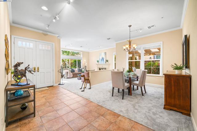 444 Cabonia Ct, Pleasanton CA: https://media.crmls.org/mediaz/3b5173be-9b7b-482a-93ed-60220379f007.jpg