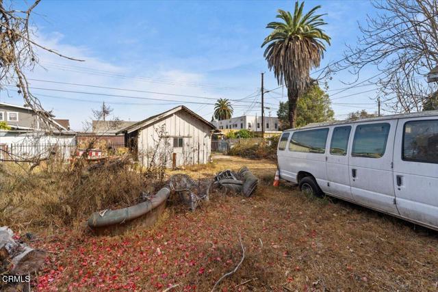 Detail Gallery Image 29 of 32 For 1749 W 49th St, Los Angeles,  CA 90062 - 4 Beds | 2/1 Baths