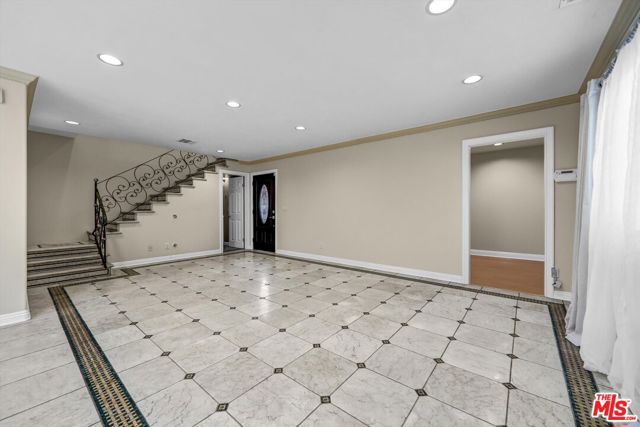 4421 Prospect Avenue, Los Angeles CA: https://media.crmls.org/mediaz/3b529bae-6166-4a56-bef8-372ab69e2e82.jpg