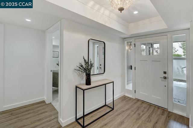 1317 Stanley Dollar Dr, Walnut Creek CA: https://media.crmls.org/mediaz/3b52cd9b-b330-4b4b-a065-b9dc64c453e5.jpg