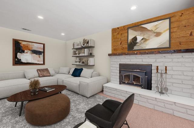 528 La Mesa Drive, Salinas CA: https://media.crmls.org/mediaz/3b531b7f-50a9-4403-9cc0-bcf2acf19837.jpg