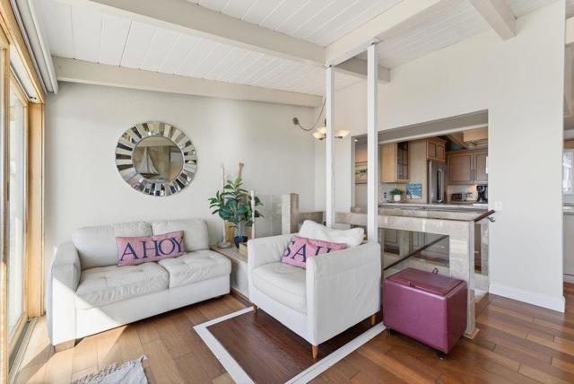 619 Beach Drive, Aptos CA: https://media.crmls.org/mediaz/3b535fc6-352a-42f5-bbf9-bacea6f86c9c.jpg